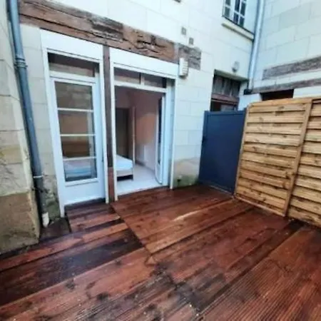 Appartement Chaleureux Avec Terrasse Saumur