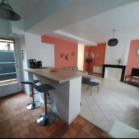 Διαμέρισμα Chaleureux Avec Terrasse *